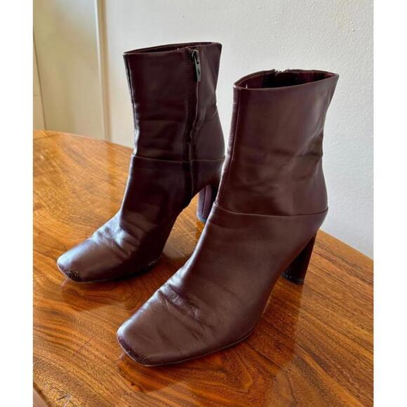 Chic Brown Franco Sarto Leather Ankle Boots with High Heels - Picture 4 of 9